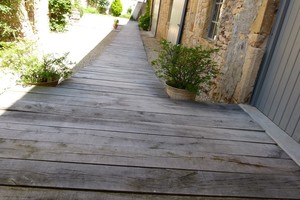 Outdoor pathway